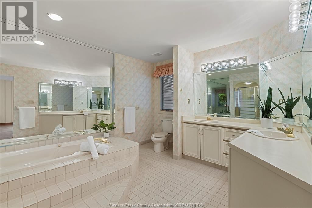 143 MARINE DRIVE Image 20