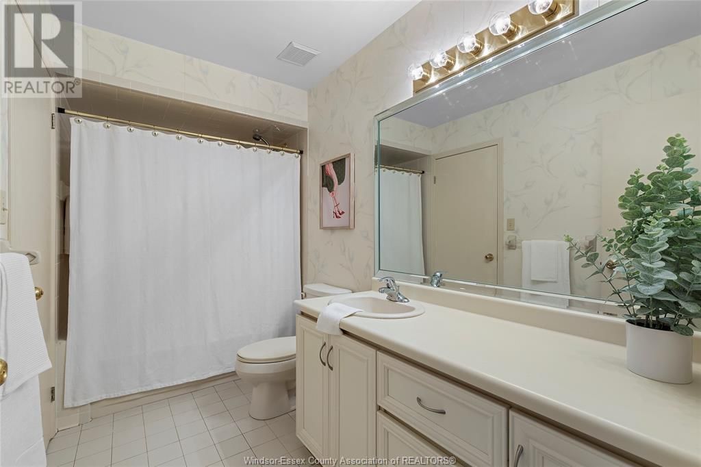 143 MARINE DRIVE Image 24