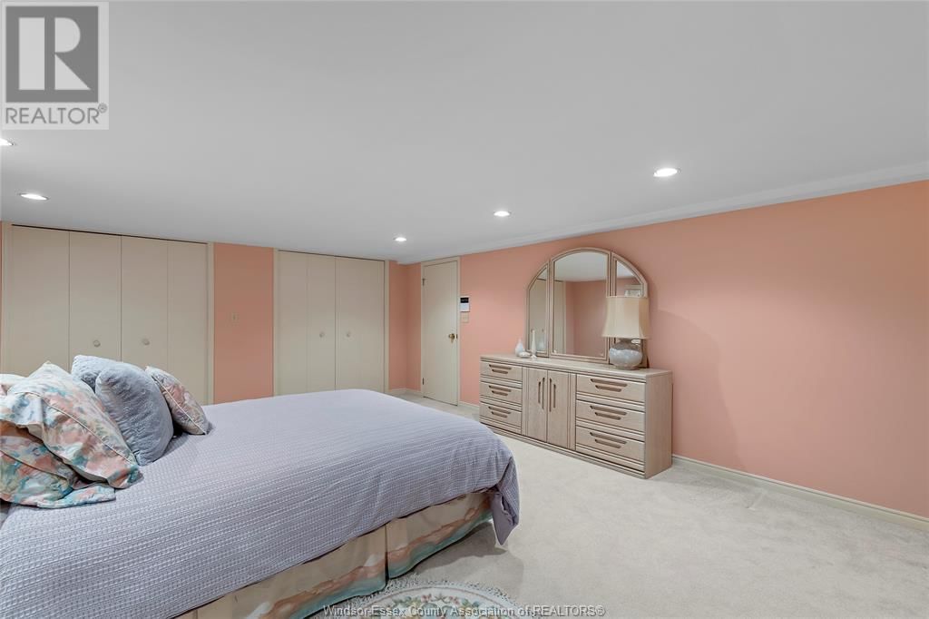 143 MARINE DRIVE Image 30