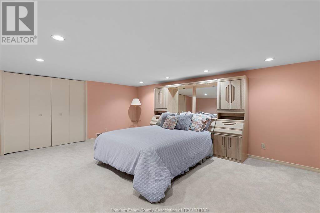 143 MARINE DRIVE Image 31