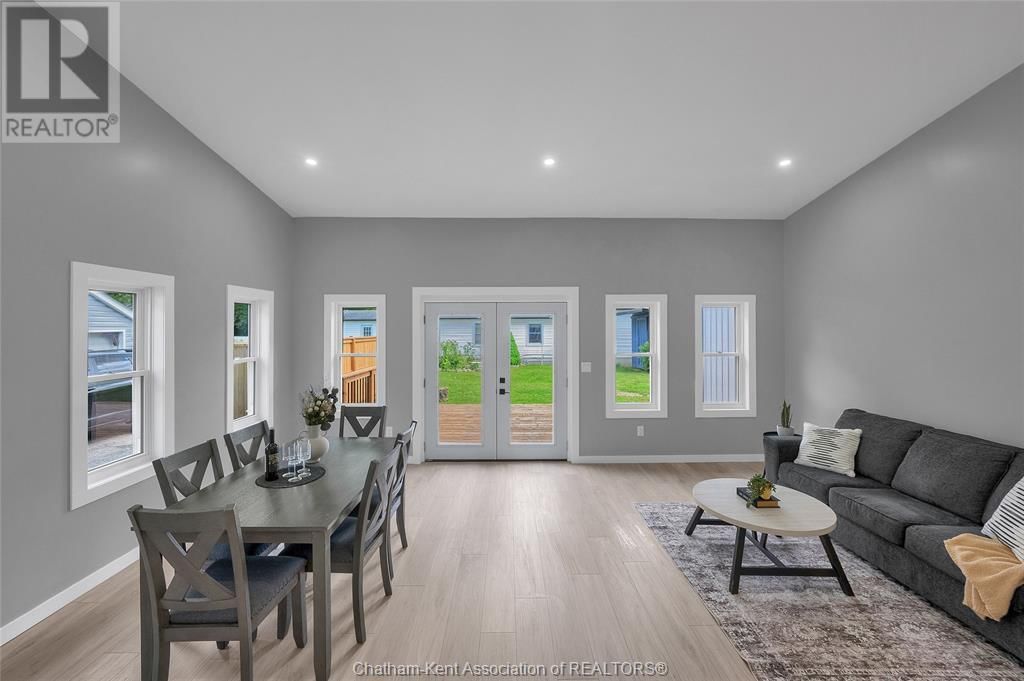 30 MCNAUGHTON AVENUE EAST Image 23