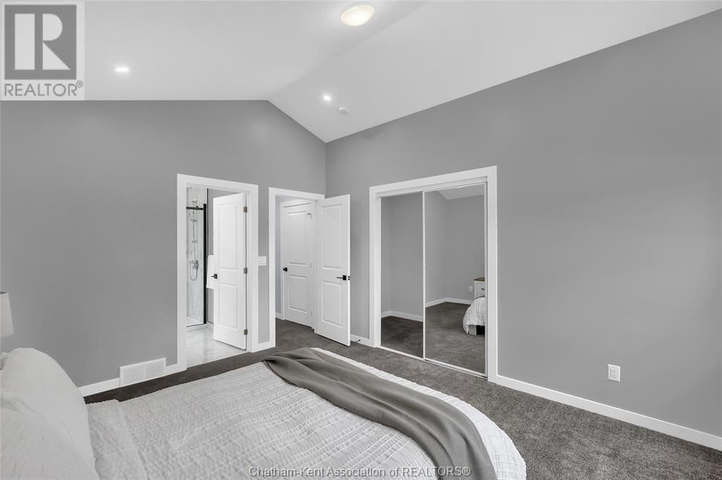 30 MCNAUGHTON AVENUE EAST Image 29
