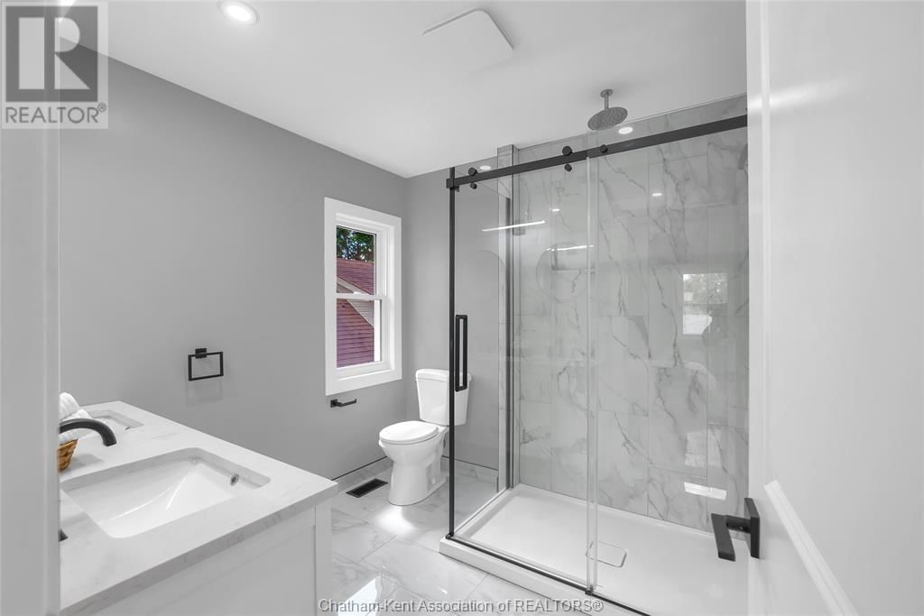 30 MCNAUGHTON AVENUE EAST Image 31