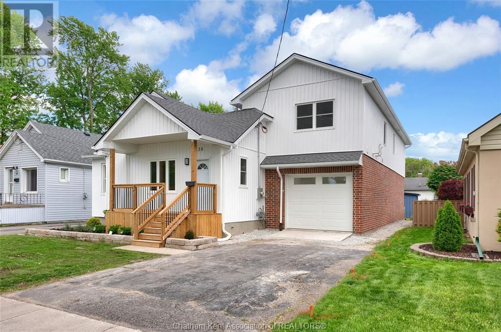30 MCNAUGHTON AVENUE EAST Image 4