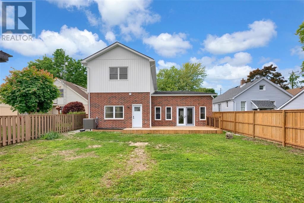 30 MCNAUGHTON AVENUE EAST Image 44