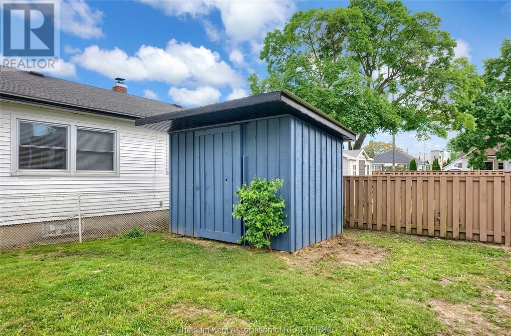 30 MCNAUGHTON AVENUE EAST Image 45