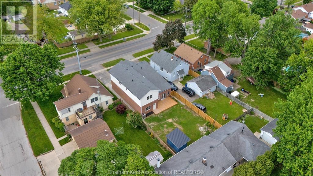 30 MCNAUGHTON AVENUE EAST Image 49