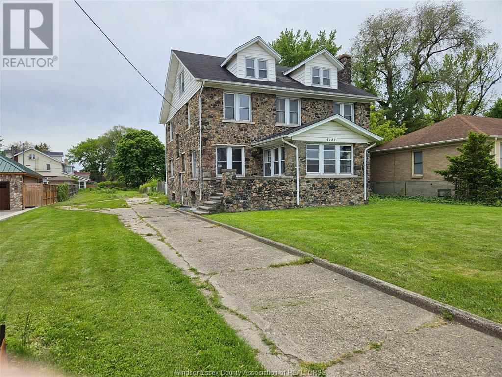 4147 RIVERSIDE DRIVE EAST Image 1