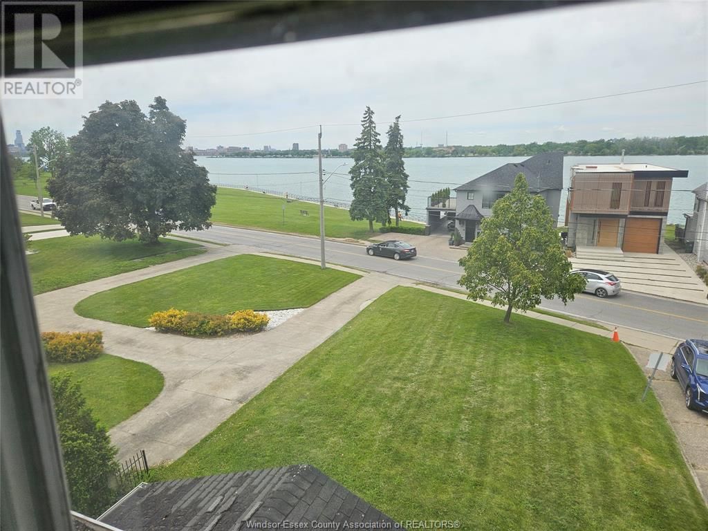 4147 RIVERSIDE DRIVE EAST Image 7