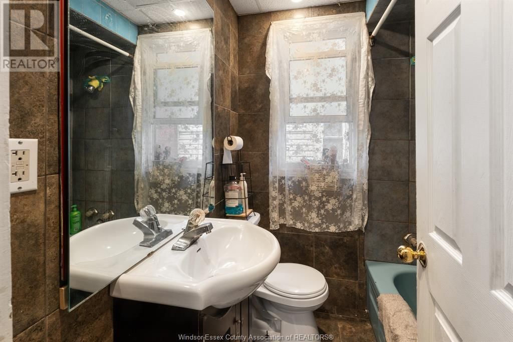 785 PARTINGTON Image 15