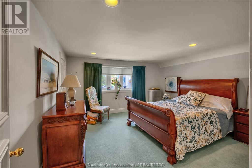 7 CHATHAM STREET SOUTH Image 31