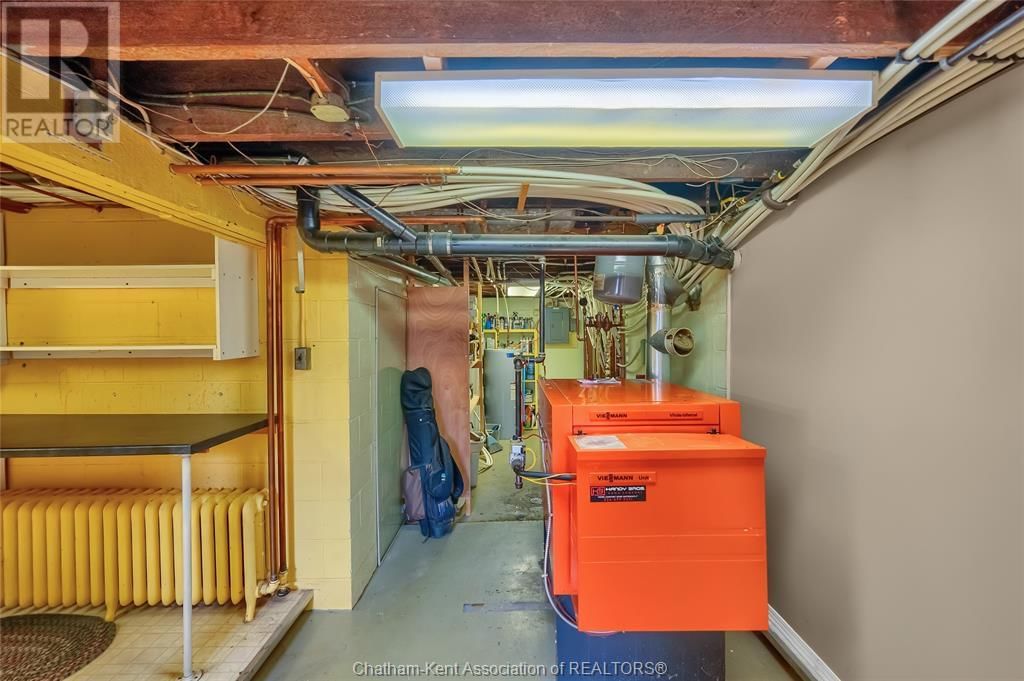 7 CHATHAM STREET SOUTH Image 32