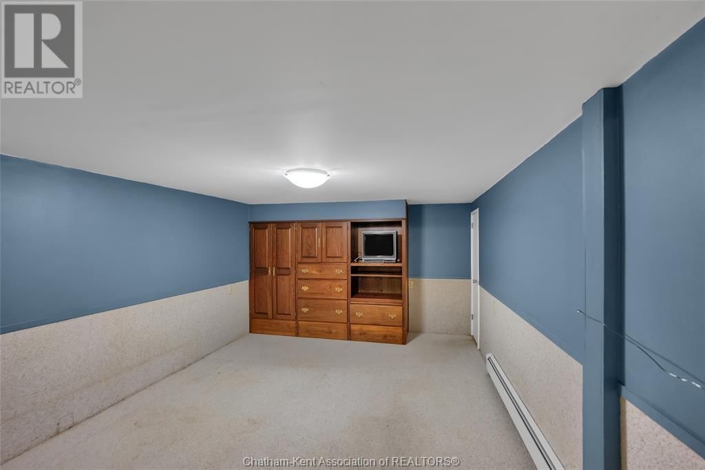 7 CHATHAM STREET SOUTH Image 36