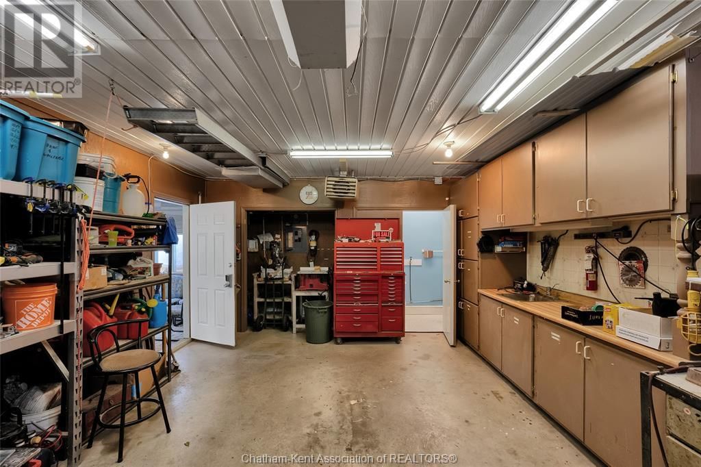 7 CHATHAM STREET SOUTH Image 40