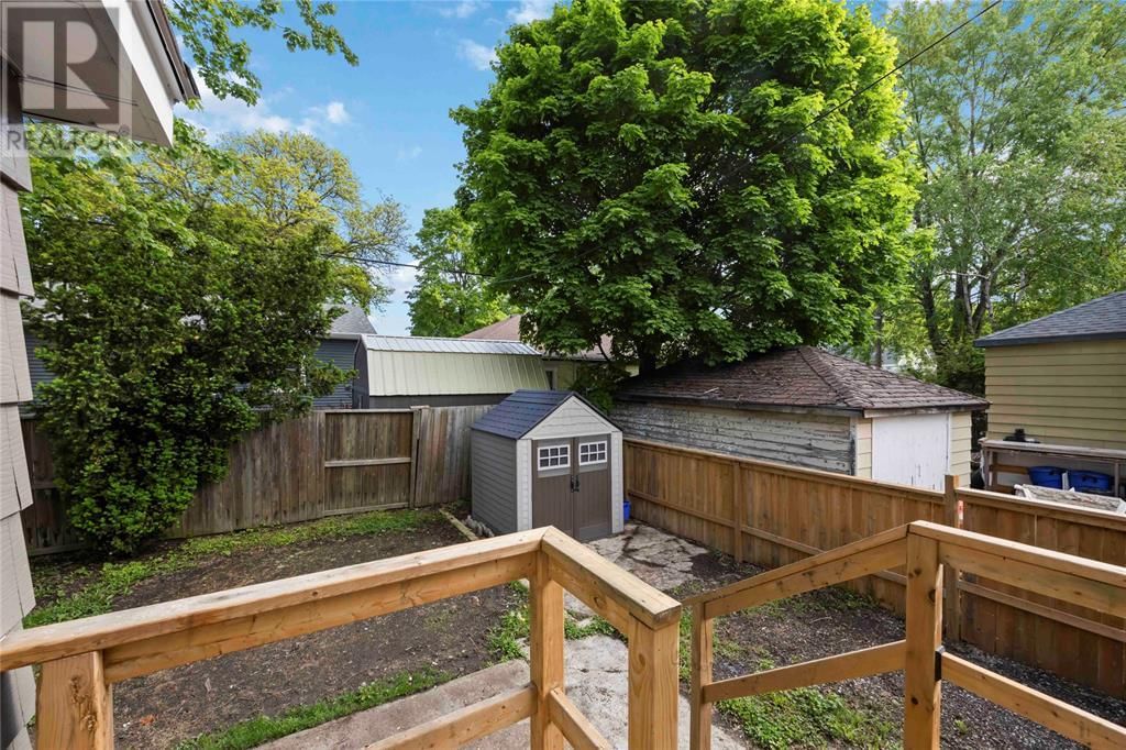 386 CROMWELL STREET Image 29