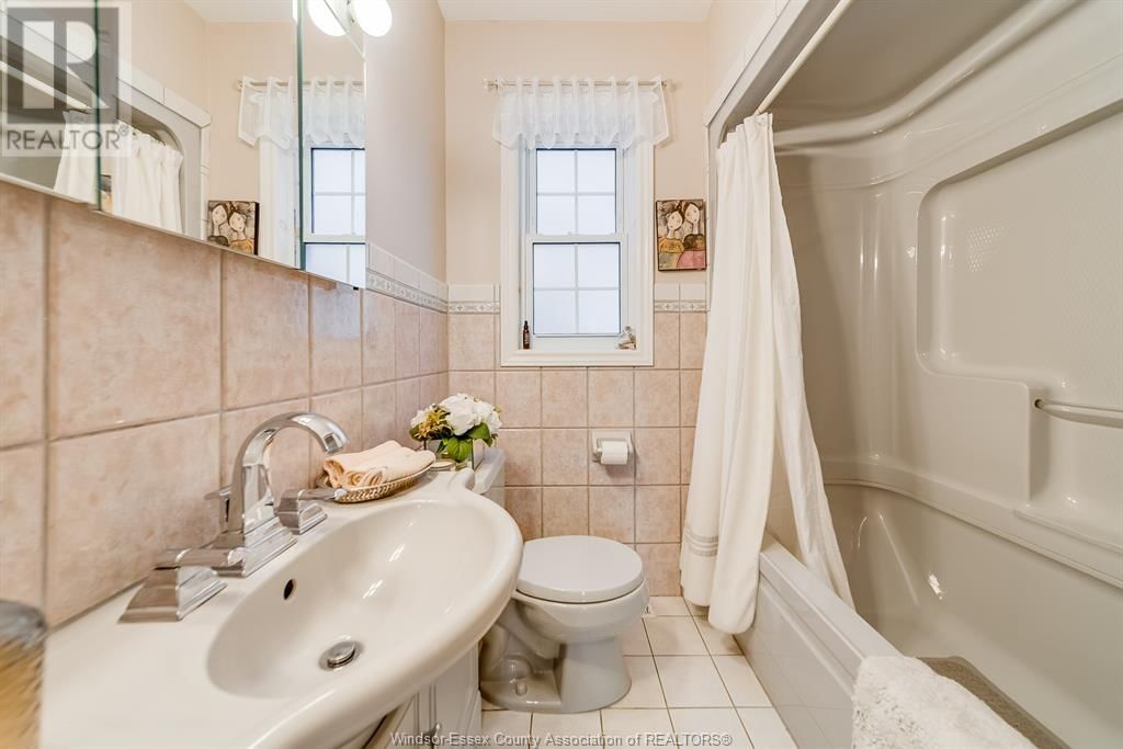 13902 RIVERSIDE DRIVE Image 17