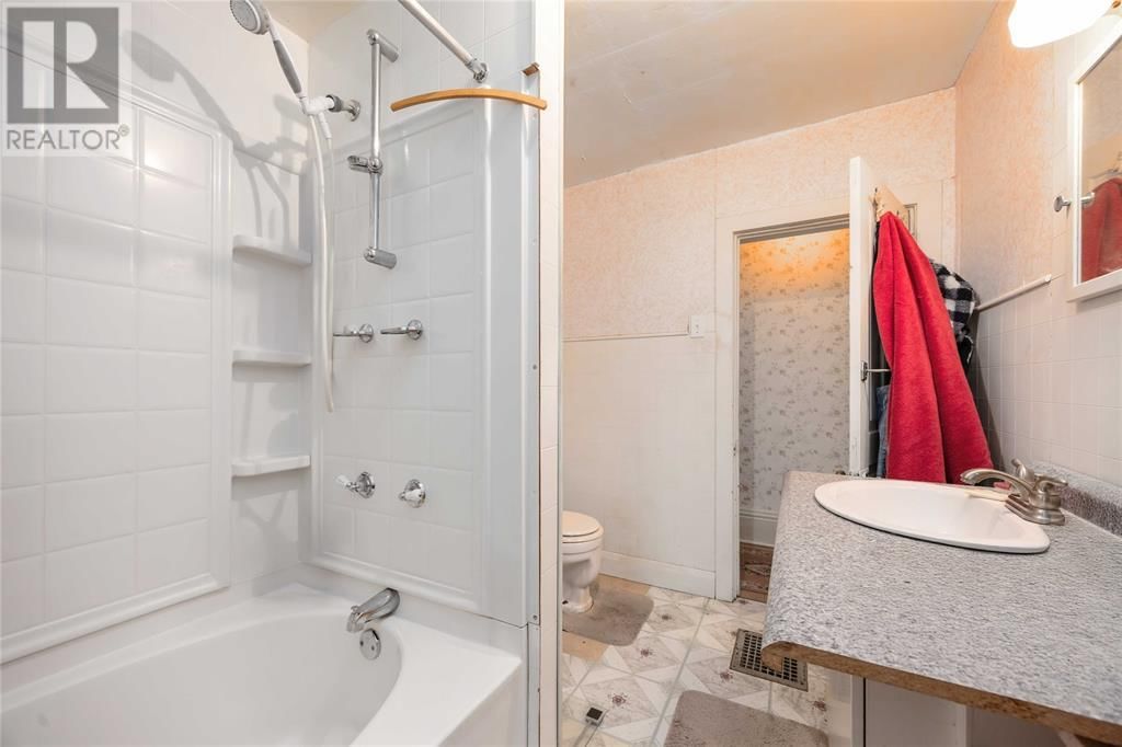 245 DURAND STREET Image 26