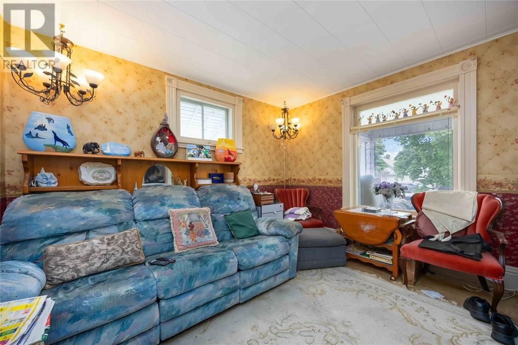 245 DURAND STREET Image 6