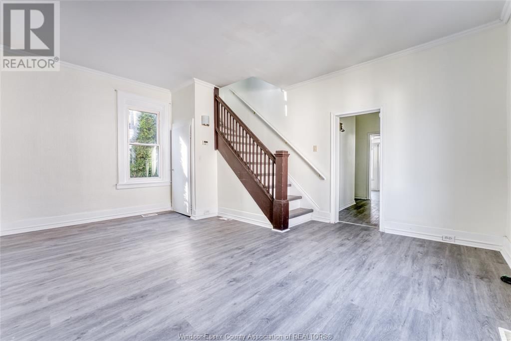 443 WELLINGTON Image 4