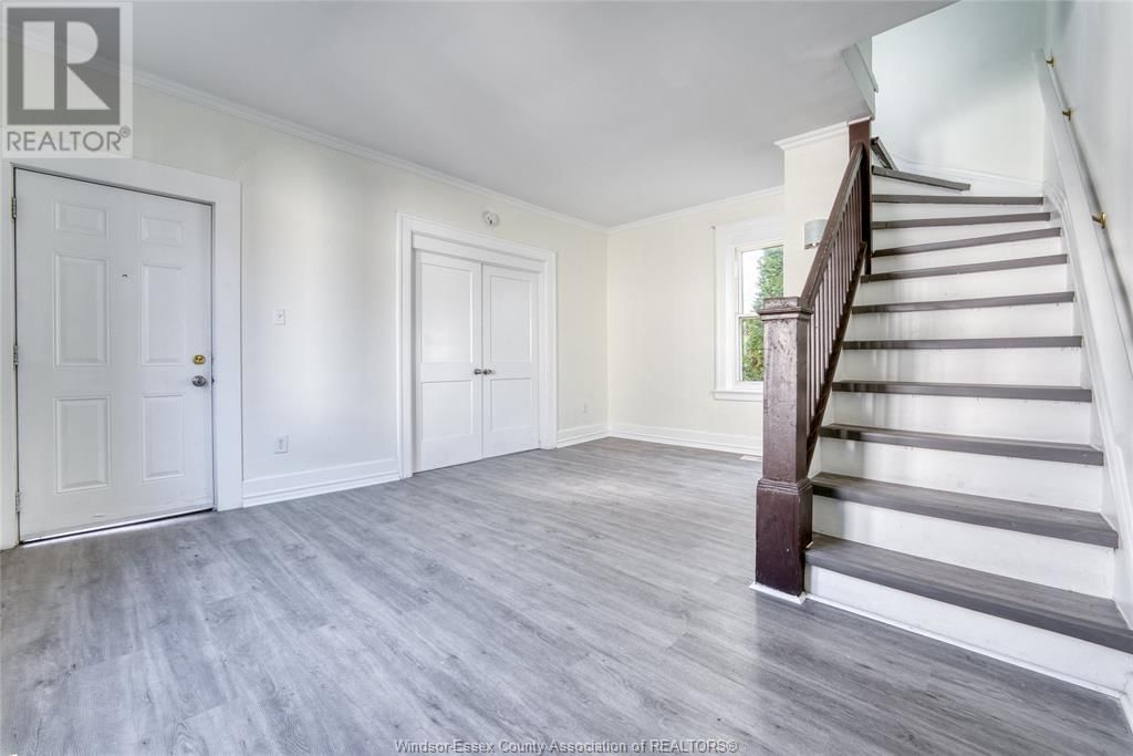 443 WELLINGTON Image 5