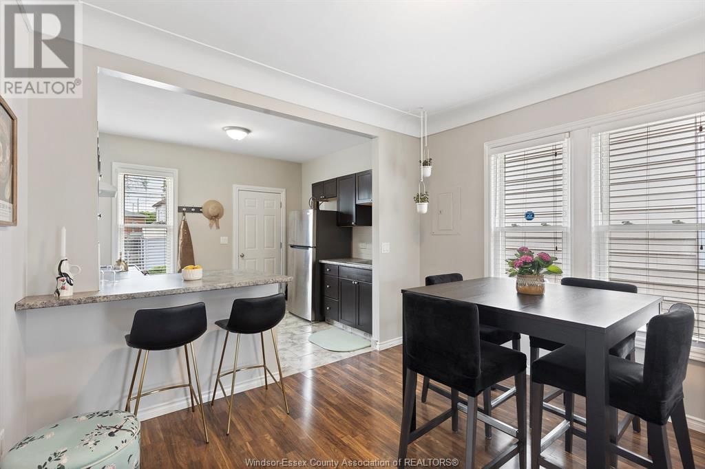 1166 MOY Image 6