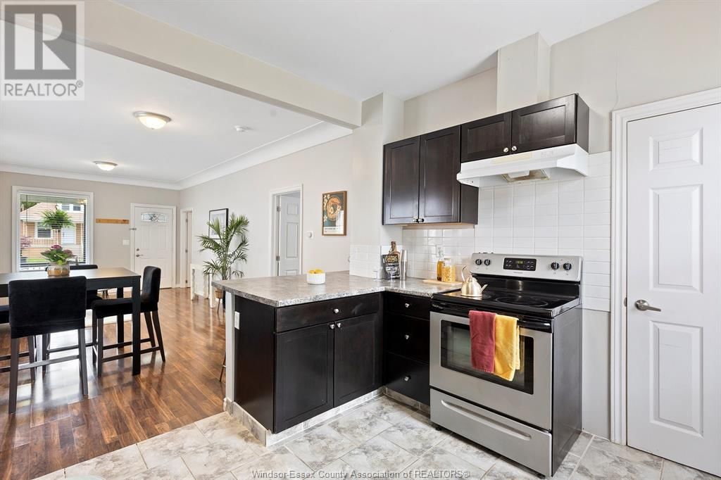 1166 MOY Image 8