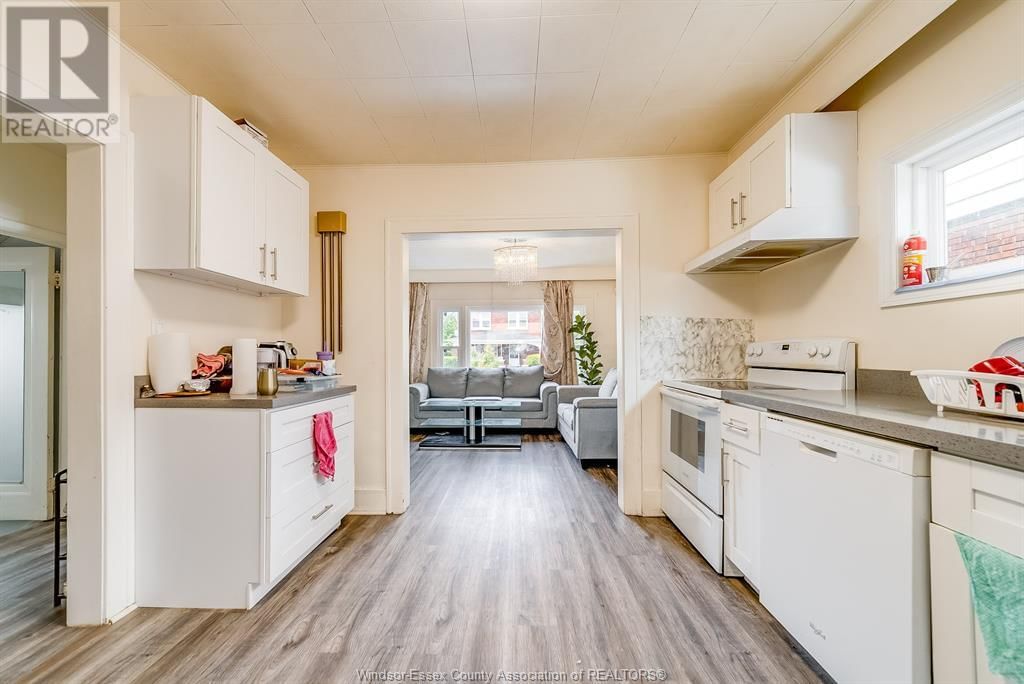 788 JOSEPHINE AVENUE Image 19
