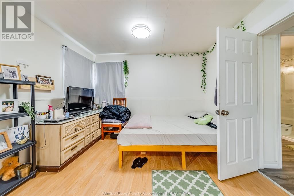 788 JOSEPHINE AVENUE Image 23