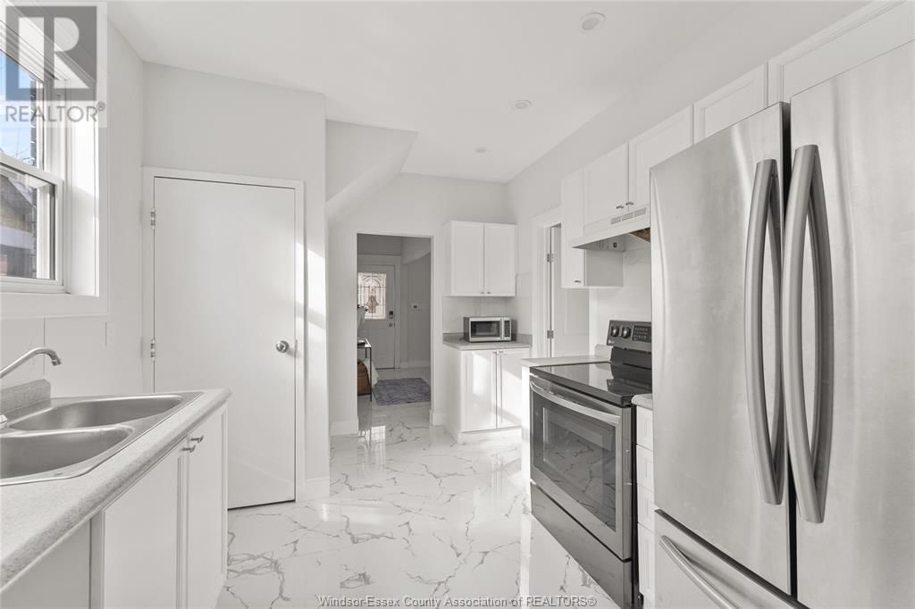 406 PARTINGTON AVENUE Image 11