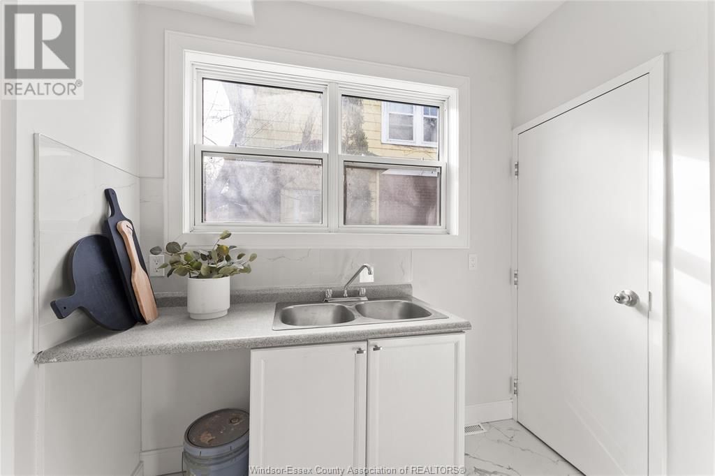 406 PARTINGTON AVENUE Image 13
