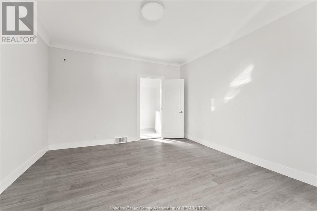 406 PARTINGTON AVENUE Image 15
