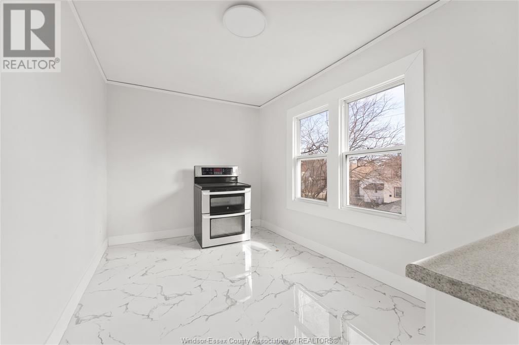 406 PARTINGTON AVENUE Image 22