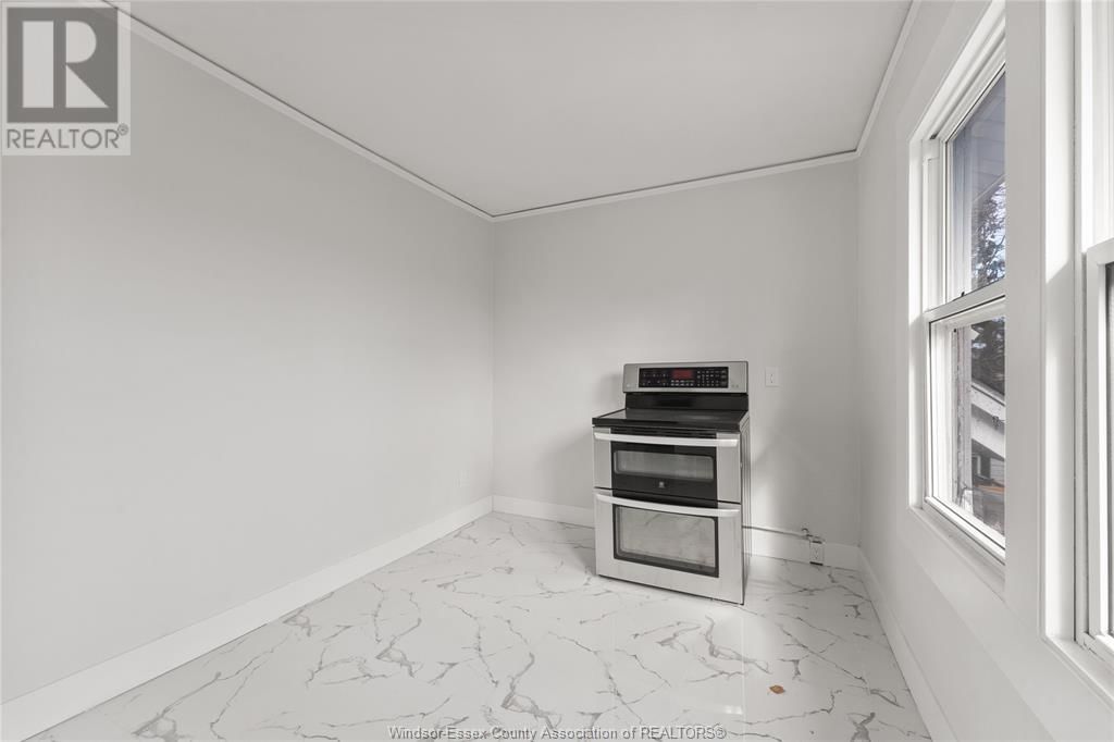 406 PARTINGTON AVENUE Image 24