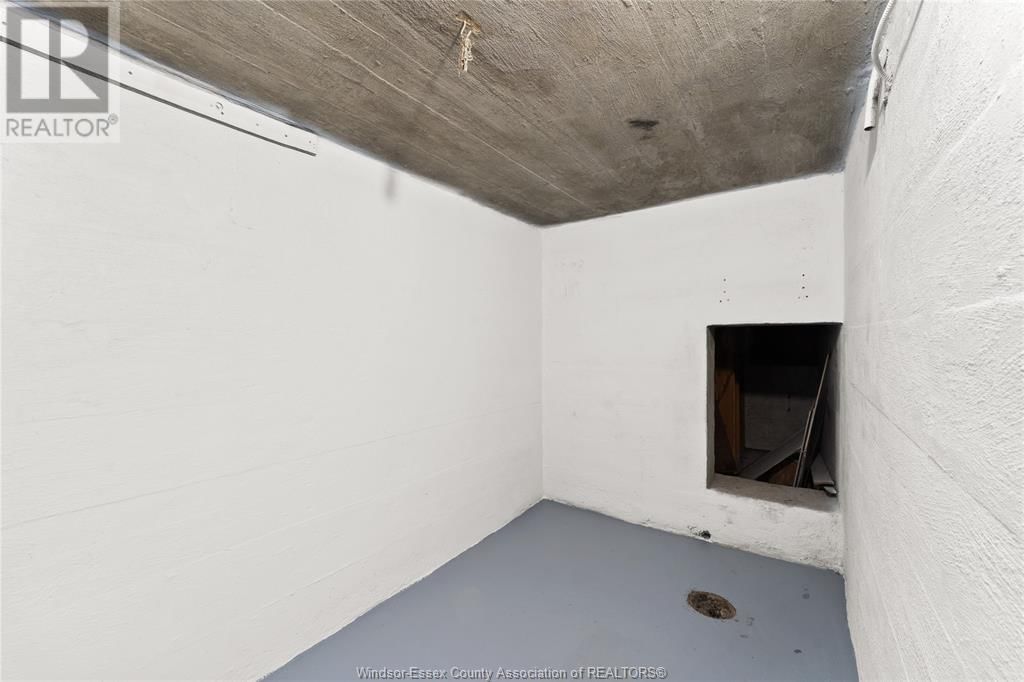 406 PARTINGTON AVENUE Image 31