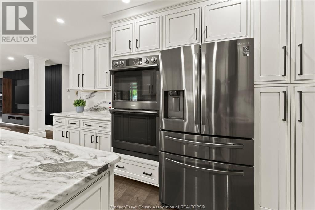 359 ELMGROVE DRIVE Image 10