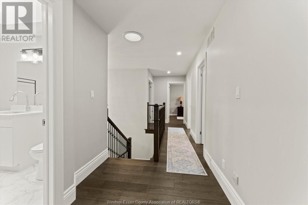 359 ELMGROVE DRIVE Image 25