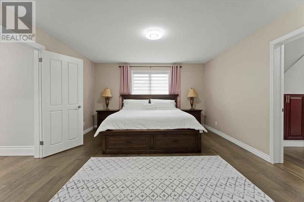 359 ELMGROVE DRIVE Image 26