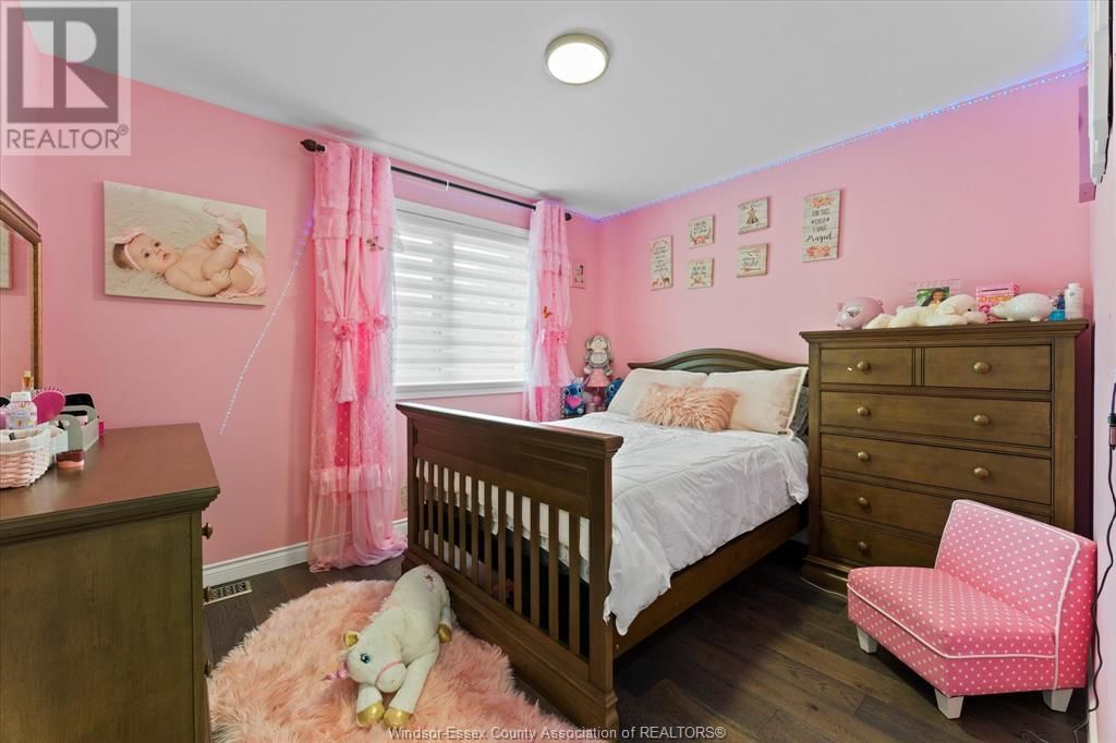 359 ELMGROVE DRIVE Image 33
