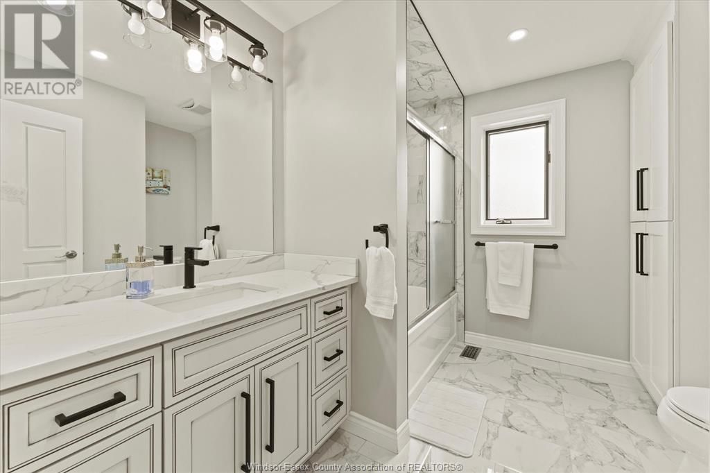 359 ELMGROVE DRIVE Image 34