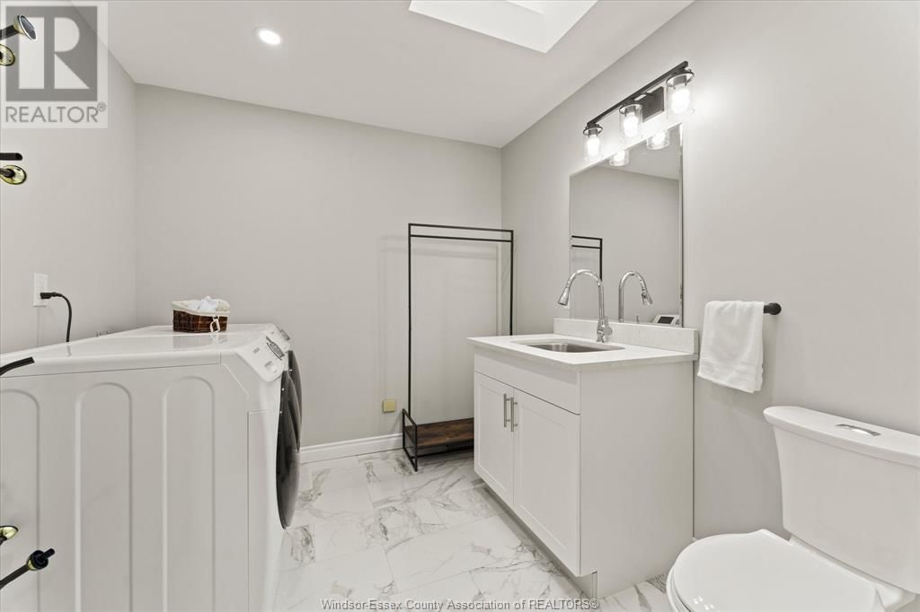 359 ELMGROVE DRIVE Image 35
