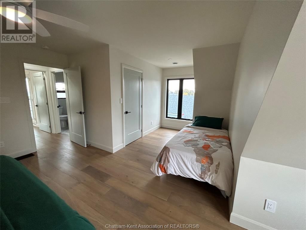 19260 LAKESIDE DRIVE Image 27