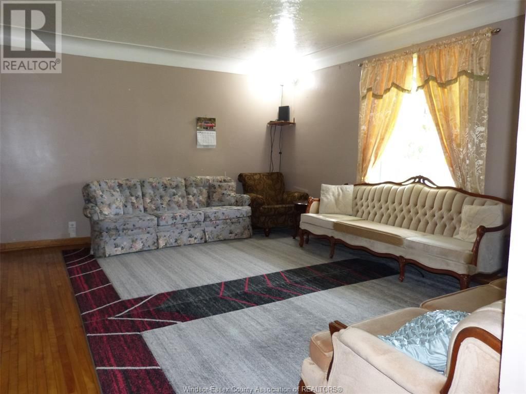 40 ASKEW Image 10