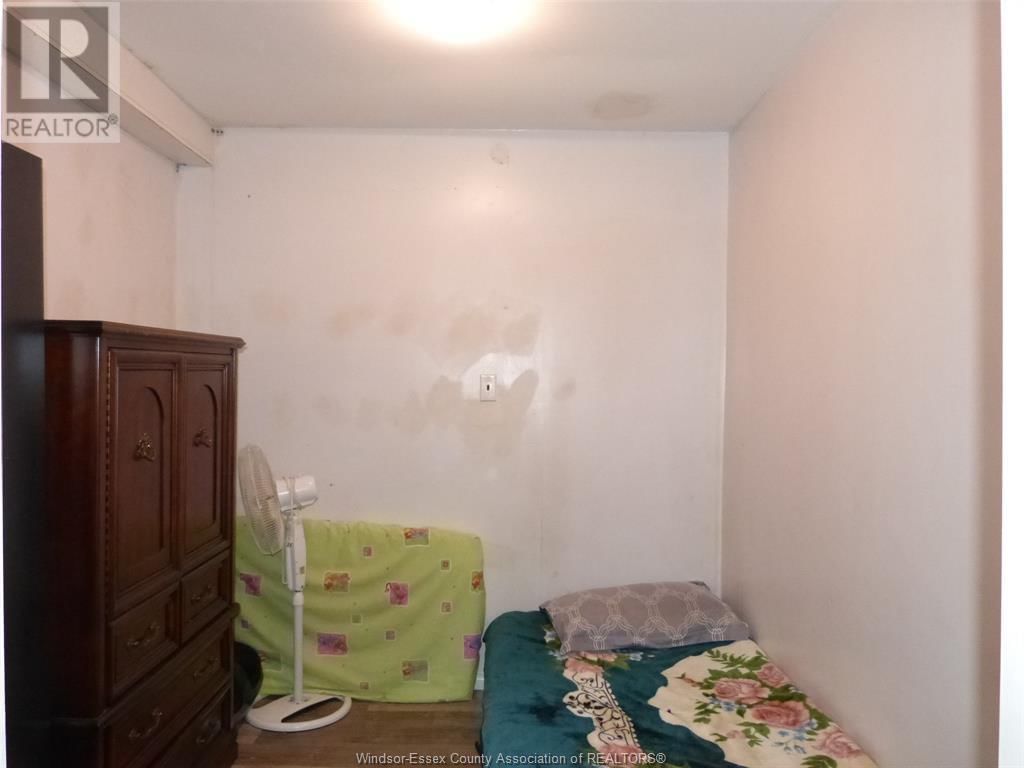 40 ASKEW Image 15