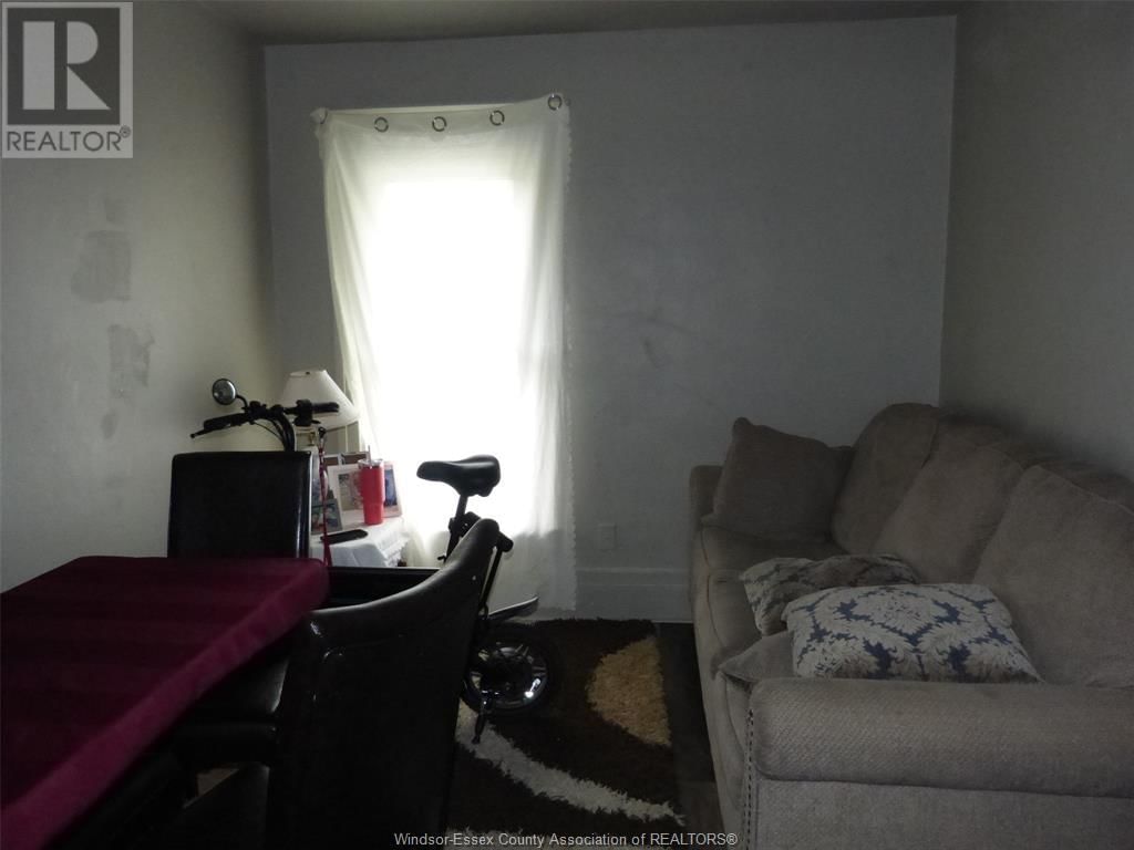 40 ASKEW Image 22