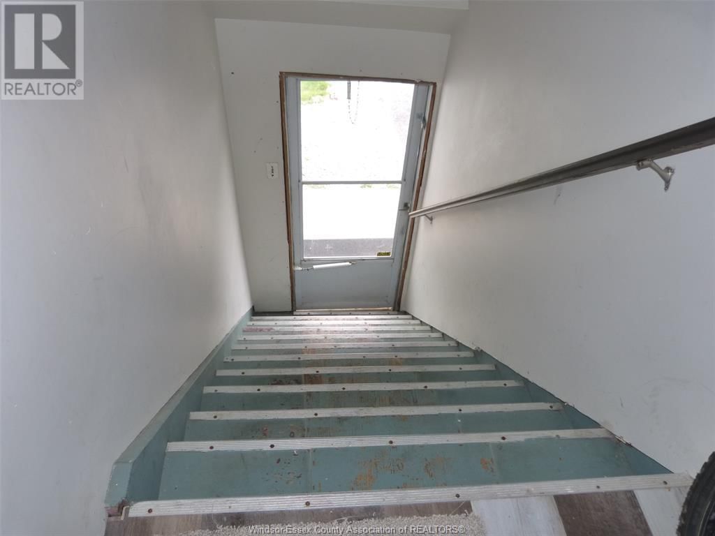40 ASKEW Image 7