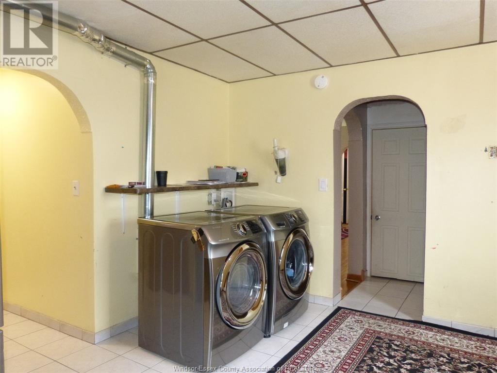 40 ASKEW Image 9