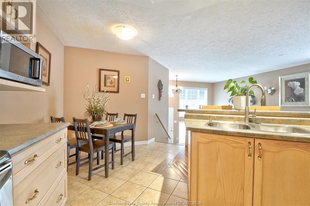 836 MICHAEL DRIVE Image 12