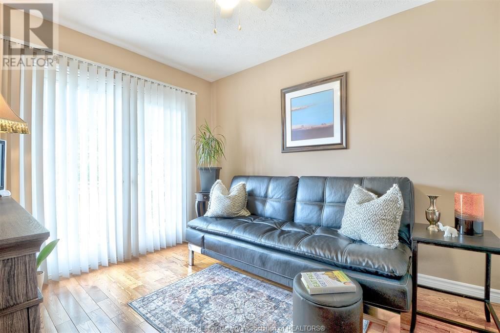 836 MICHAEL DRIVE Image 17