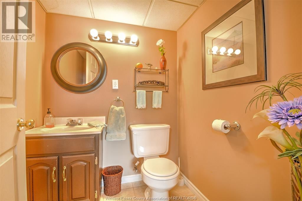 836 MICHAEL DRIVE Image 25