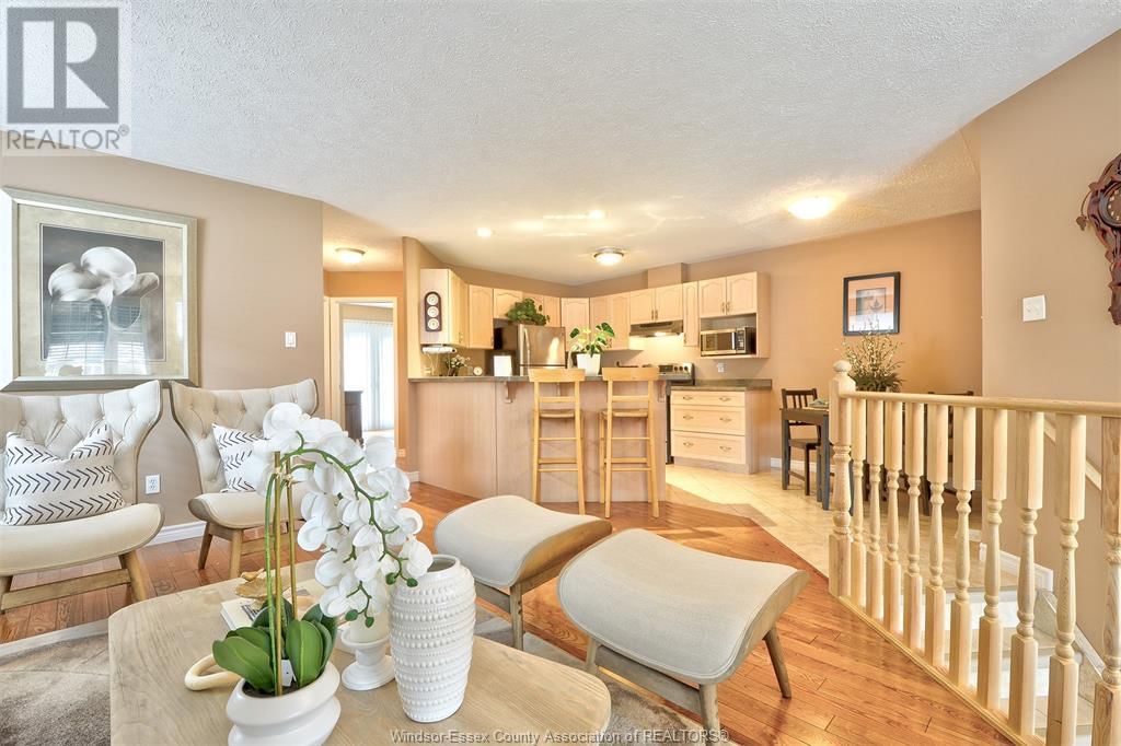 836 MICHAEL DRIVE Image 8